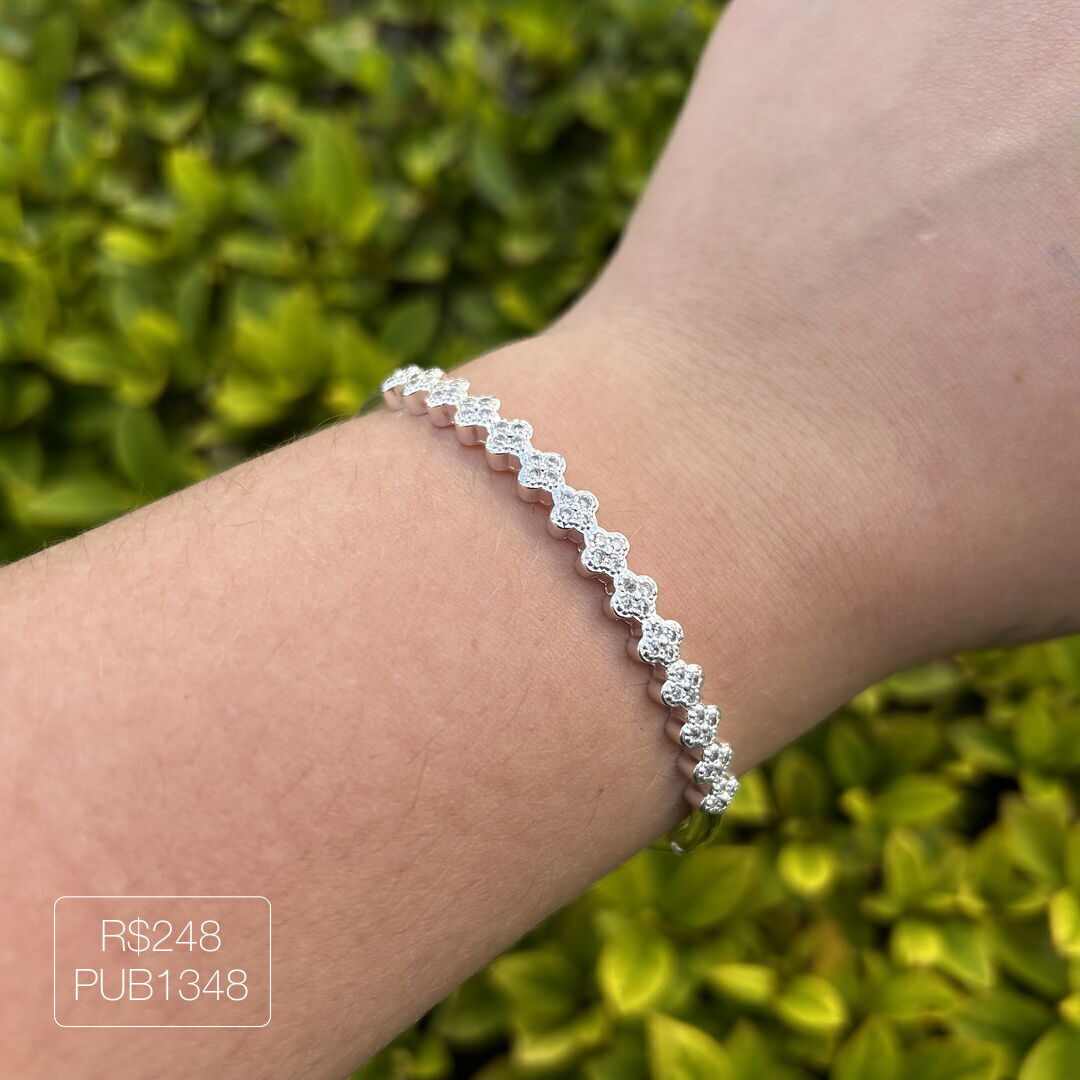 Bracelete 14 Trevos Cravejados Cristal Prateado